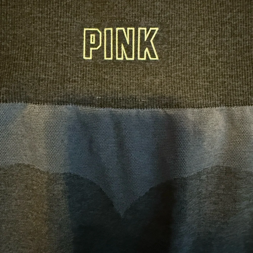 💙 **Victoria’s Secret PINK Seamless High Waist Workout Tights**  Size **Large - Picture 4 of 6